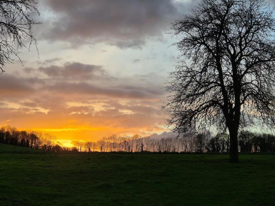 Gite Gaia Au Coeur De La Campagne Villa Le Champ-de-la-Pierre Exterior foto